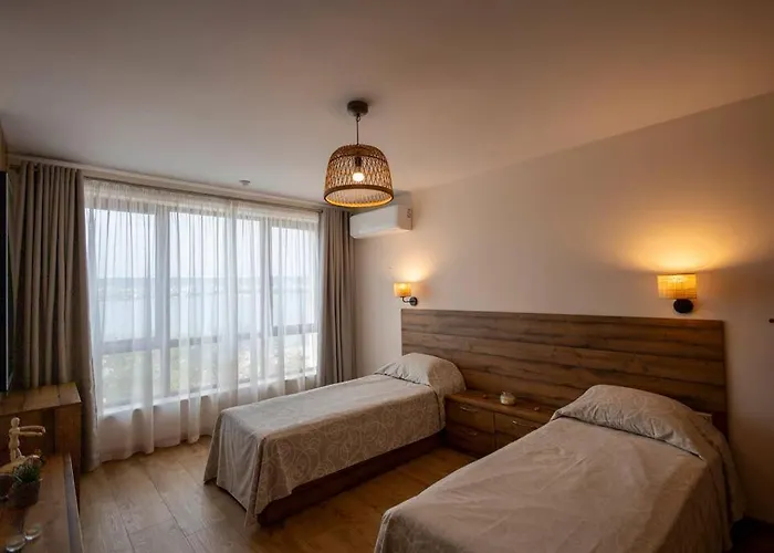 Marina Apartment-2bdr At South Bay Complex Варна