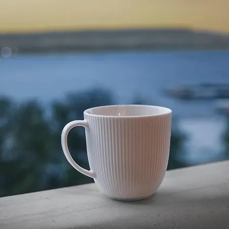 Marina Apartment-2bdr At South Bay Complex *