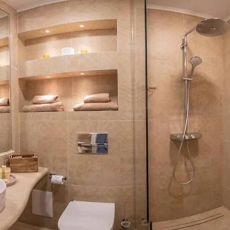 Marina Apartment-2bdr At South Bay Complex *