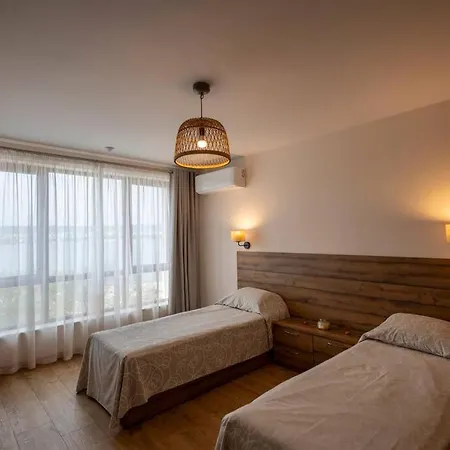 Marina Apartment-2bdr At South Bay Complex ヴァルナ
