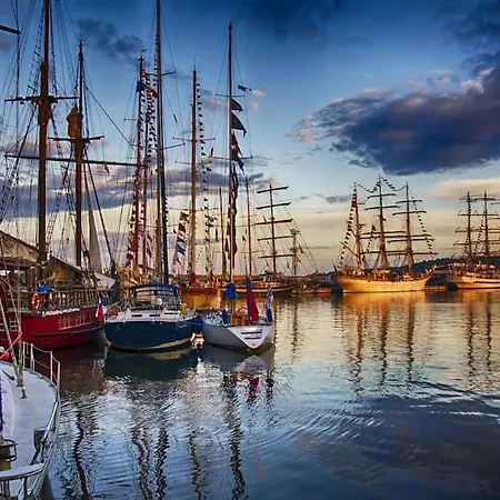 Marina Apartment-2bdr At South Bay Complex アパート