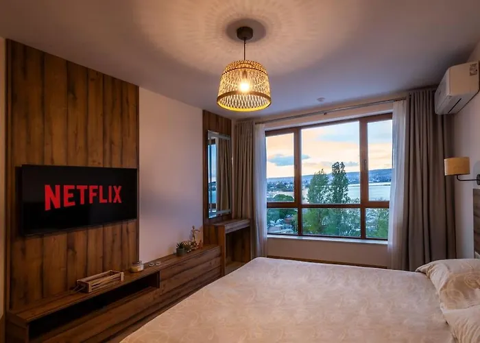 Apartment Marina Apartment-2bdr At South Bay Complex Varna