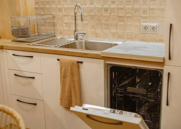 Marina Apartment-2bdr At South Bay Complex Apartamento